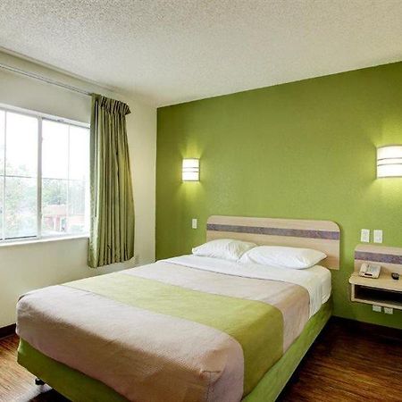 Park Inn By Radisson, אורורה מראה חיצוני תמונה
