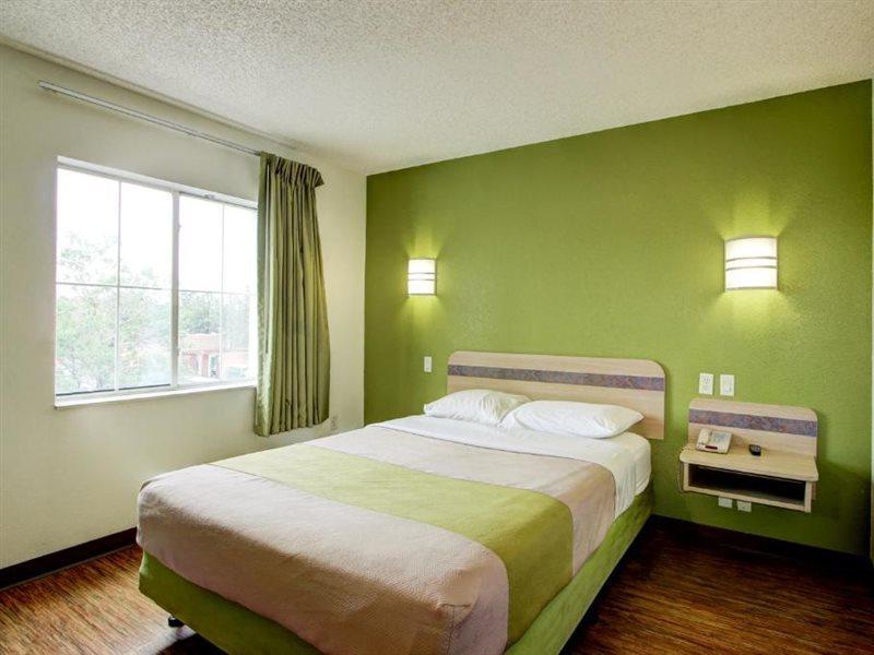 Park Inn By Radisson, אורורה מראה חיצוני תמונה