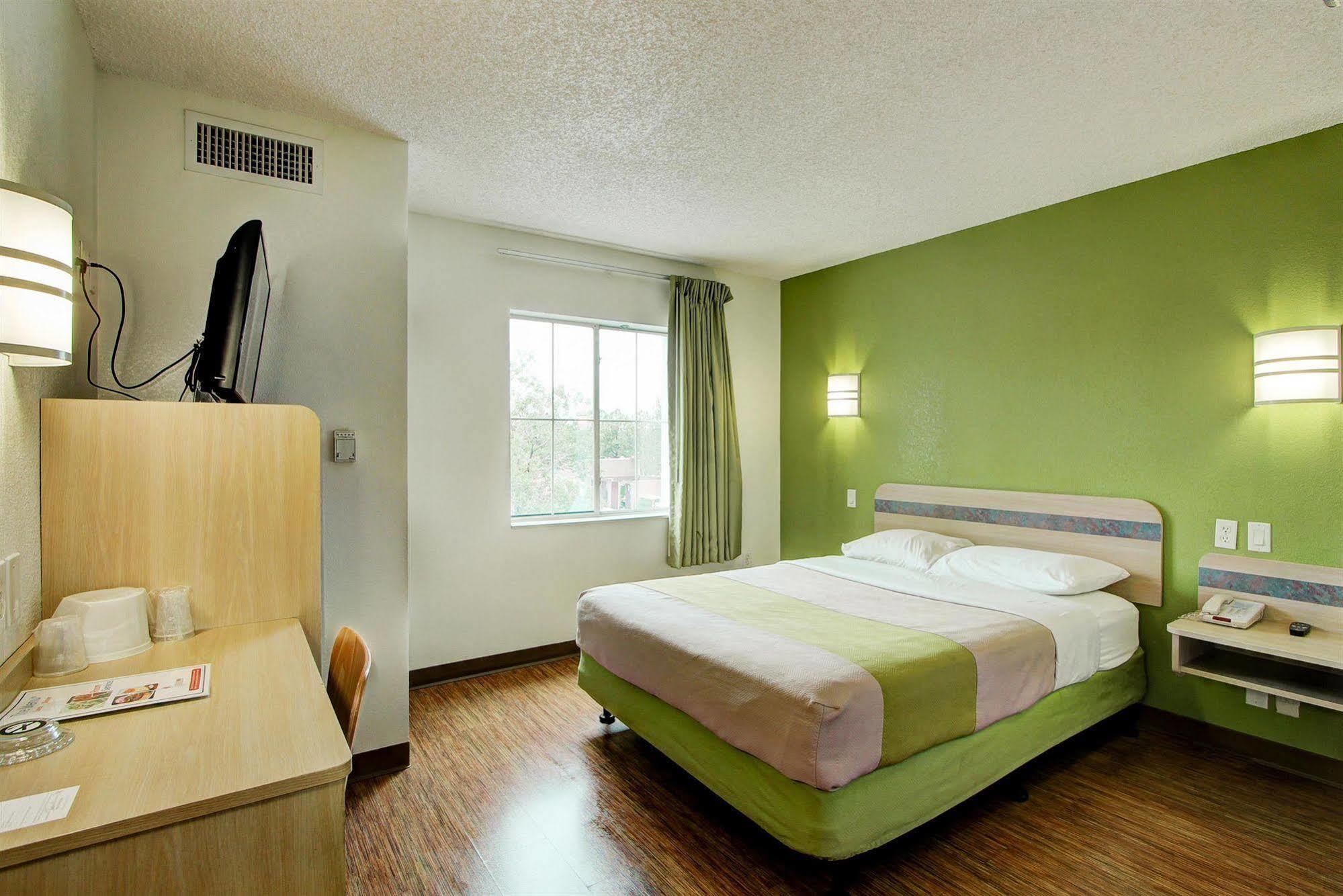 Park Inn By Radisson, אורורה מראה חיצוני תמונה
