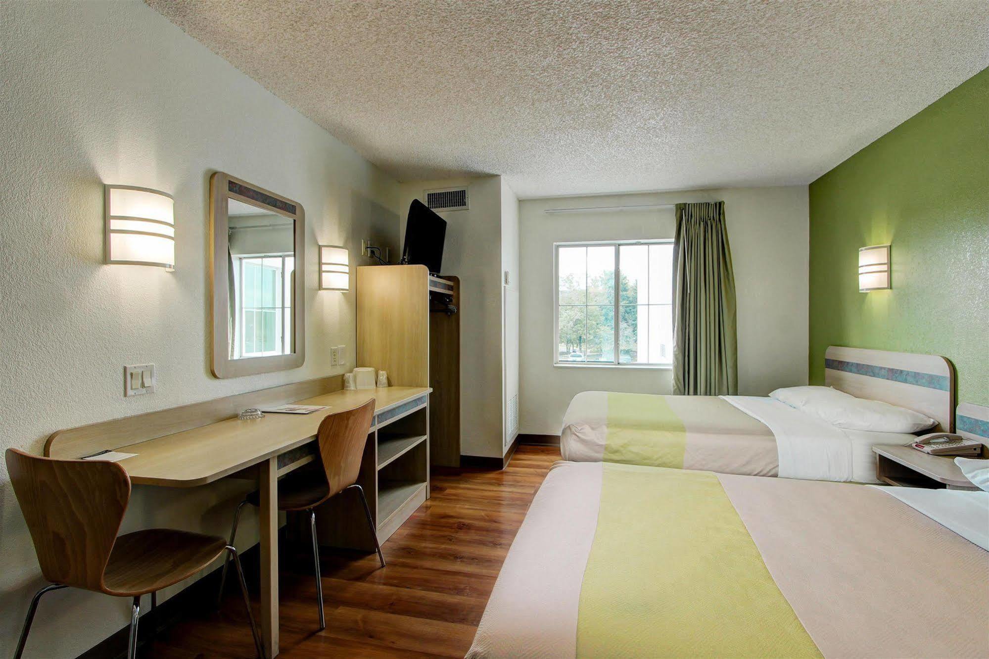 Park Inn By Radisson, אורורה מראה חיצוני תמונה