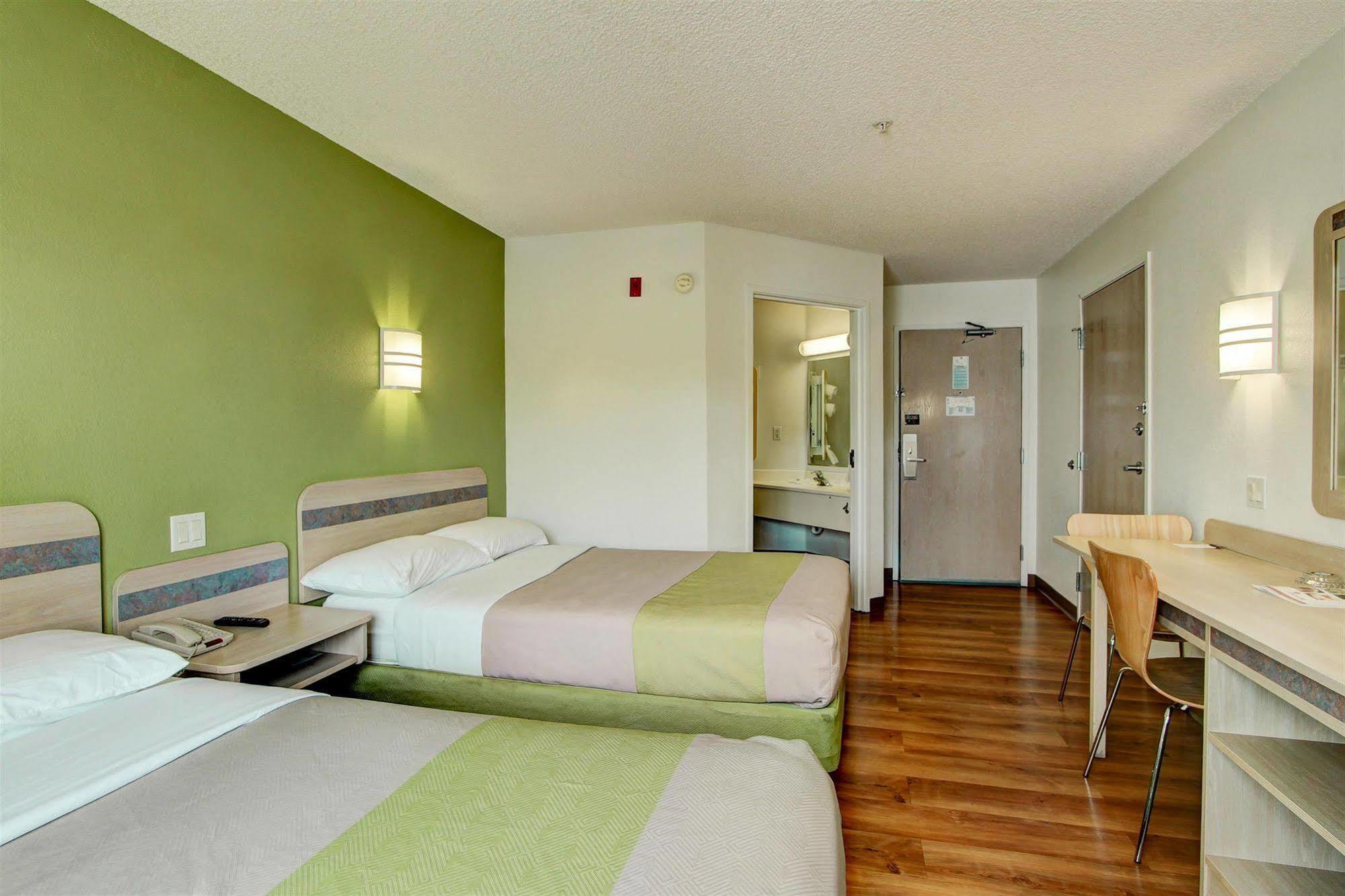 Park Inn By Radisson, אורורה מראה חיצוני תמונה